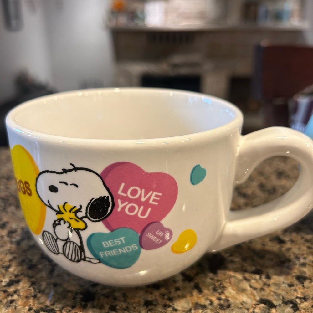 Peanuts White Mug with Colorful Hearts